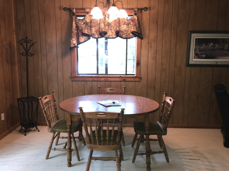 The Redlin Cottage dining room Moonlight bay resort
