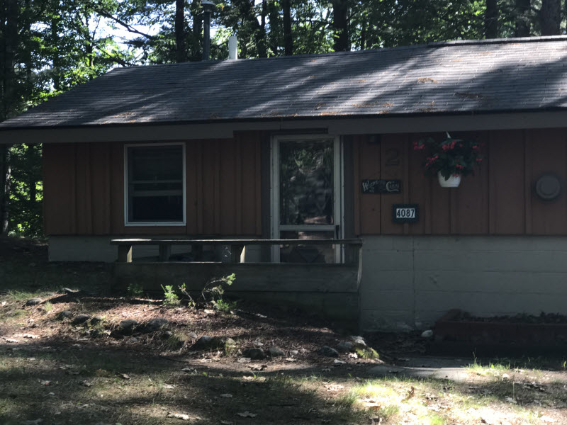 The Antlers Cottage exterior closeup Moonlight bay resort